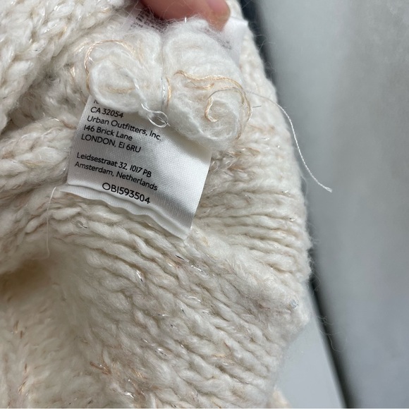 Anthropologie Cream V-Neck Sweater - Picture 12 of 14